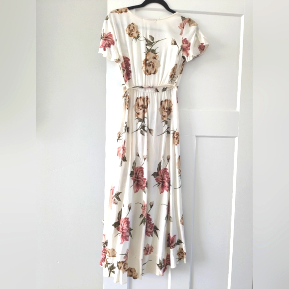 Flower Ruffle Dress - Picture 3 of 5